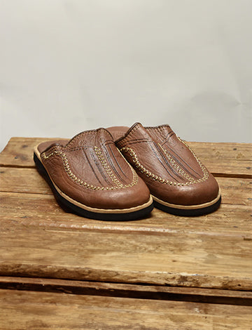 Moroccan slipper in natural leather Comfort and Elegance at Your Feet